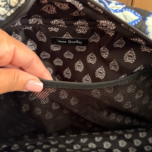 Vera Bradley Blue White Floral Quilted Weekender Travel Duffel Spring Vacay Bag - Picture 11 of 13